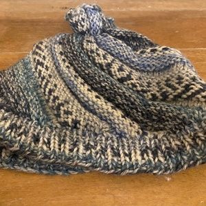 Women’s Handknit Beanie
